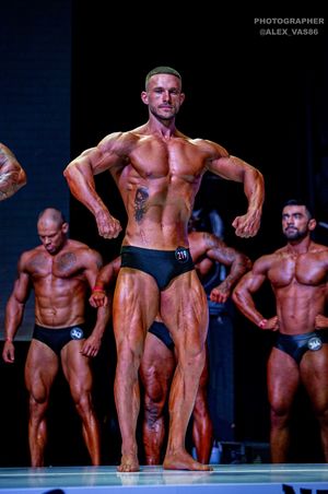 CLASSIC PHYSIQUE НОВИЧКИ